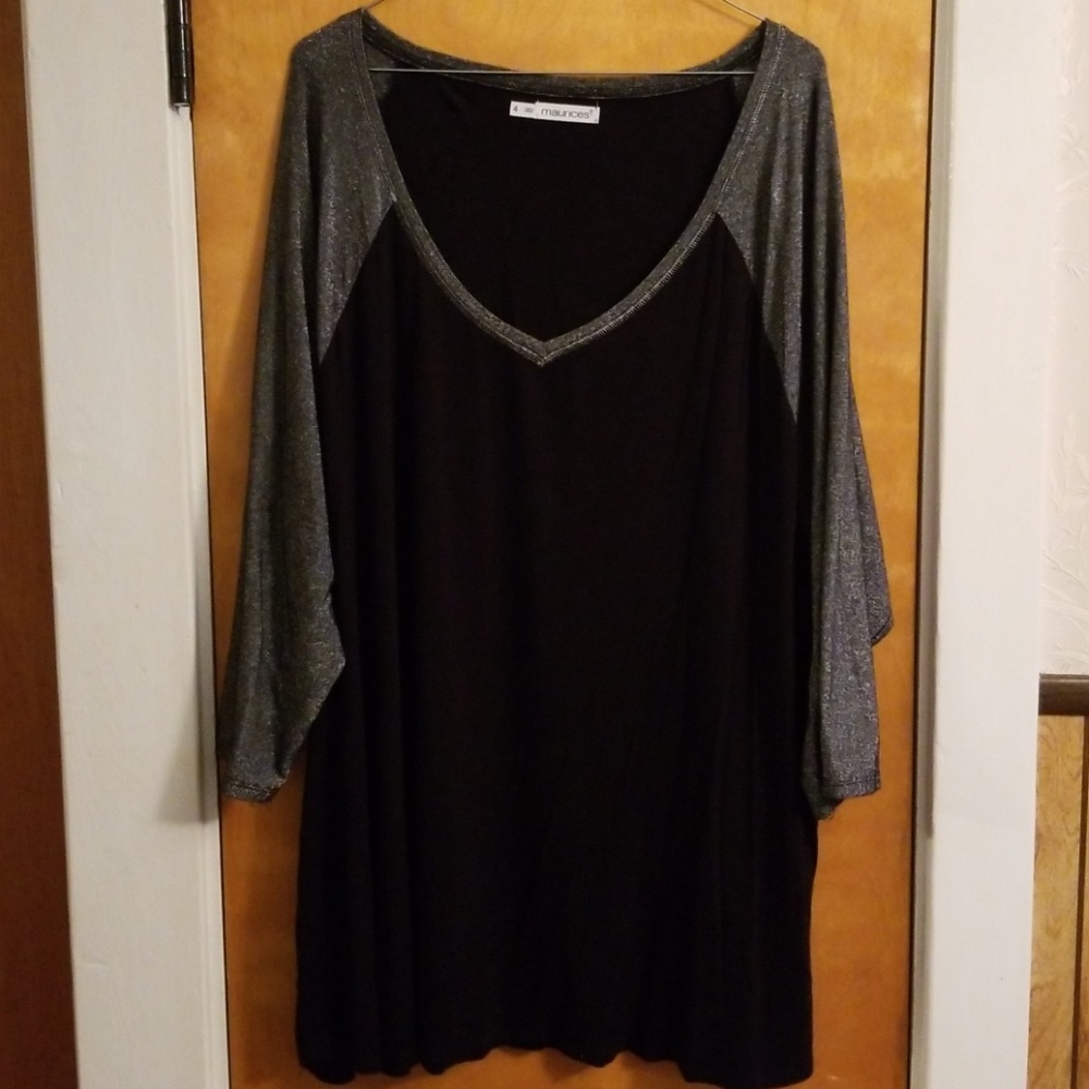 Ladies V-neck Dress Tee